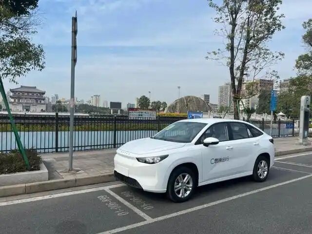 新網(wǎng)約車(chē)平臺(tái)進(jìn)駐廣東揭陽(yáng)，市民出行有新選擇